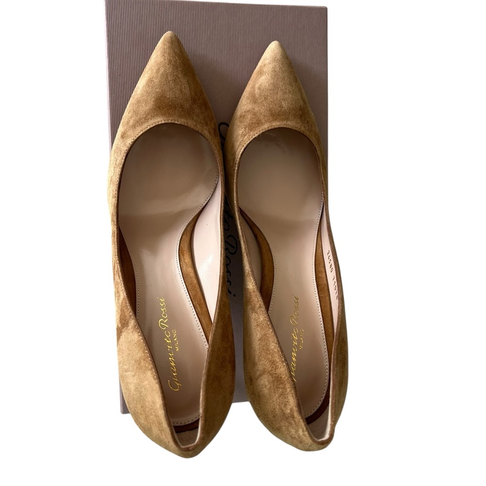 Gianvito Rossi Tan Suede Heels